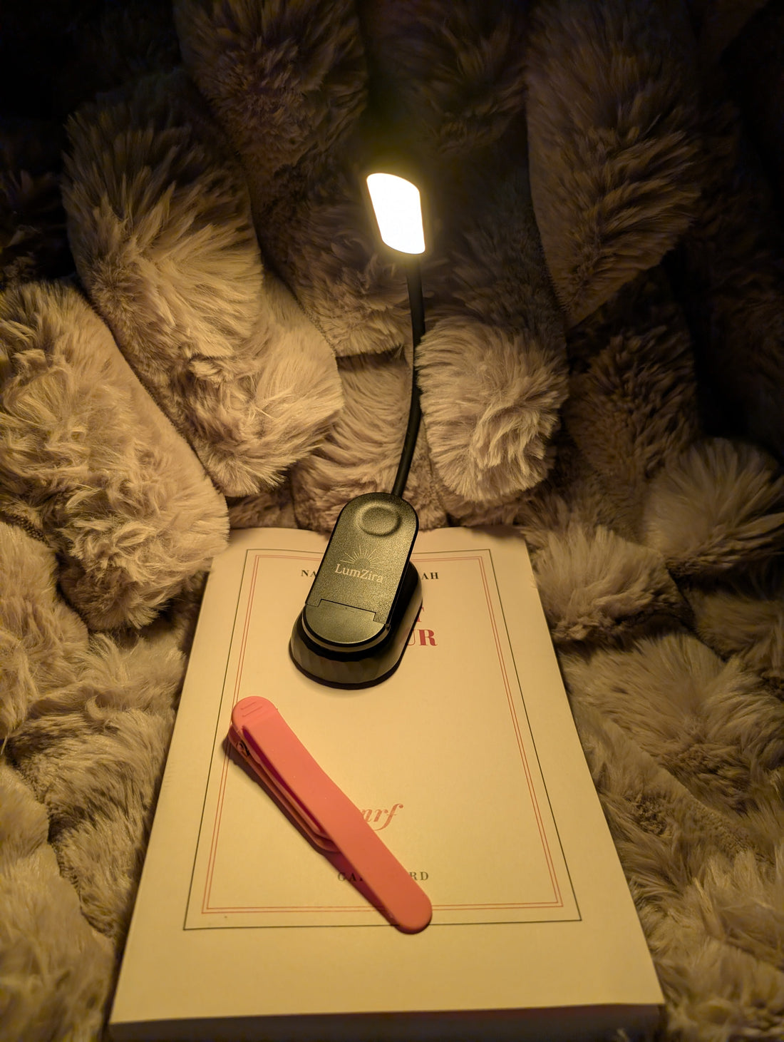 Quelle lumière est idéale pour lire le soir sans fatiguer les yeux ?